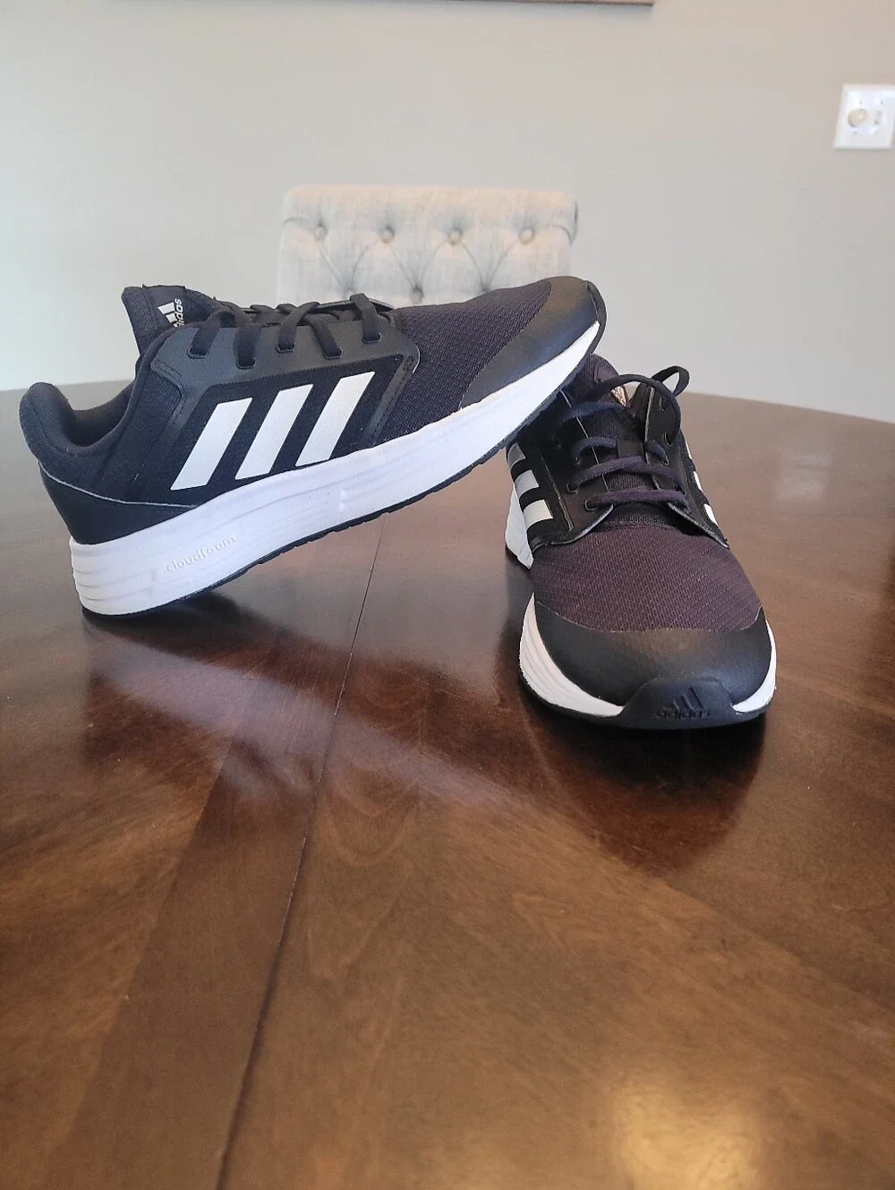 Adidas Black and White Men's Cloudfoam Comfort Athletic Sneakers. Size 8.5